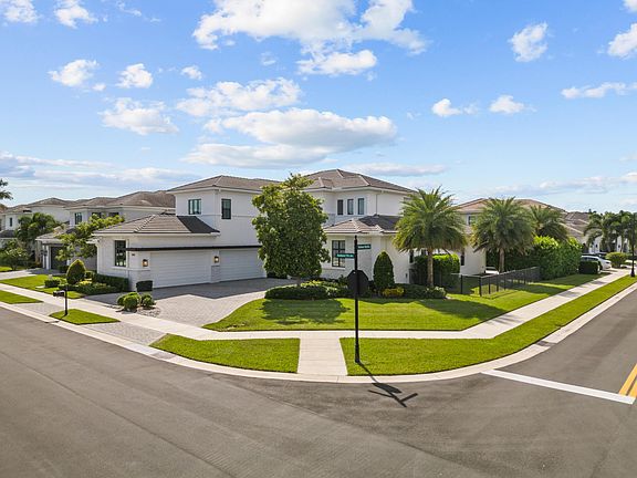 2nd image of 6990 NW 27th Avenue