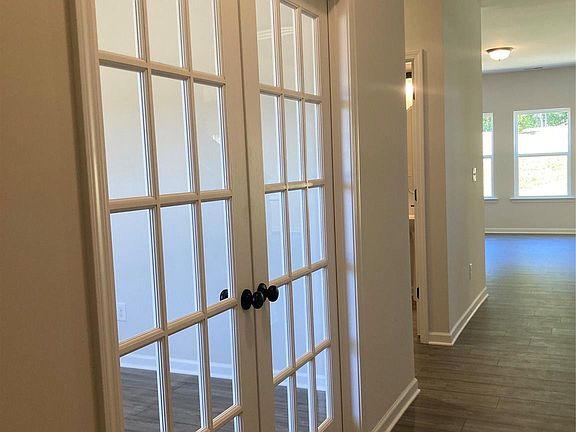 4th image of 2190 Catawba Trace Dr