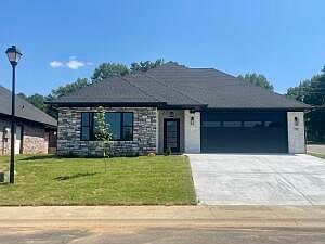 2nd image of 1909 Harbor Ln