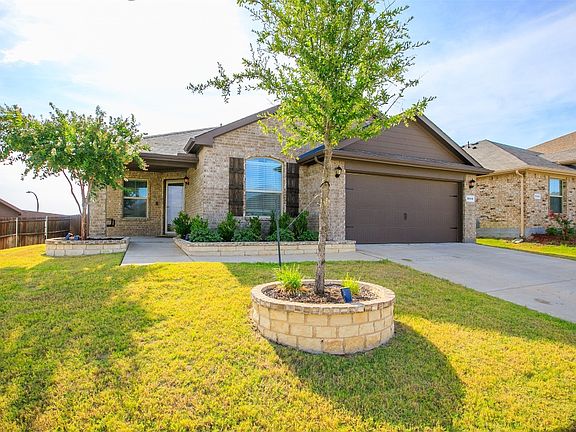 8448 Comanche Springs Dr, Fort Worth, TX 76131 | Zillow