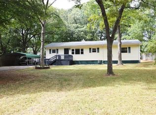 1818 N Davis Ave, Newton, NC 28658