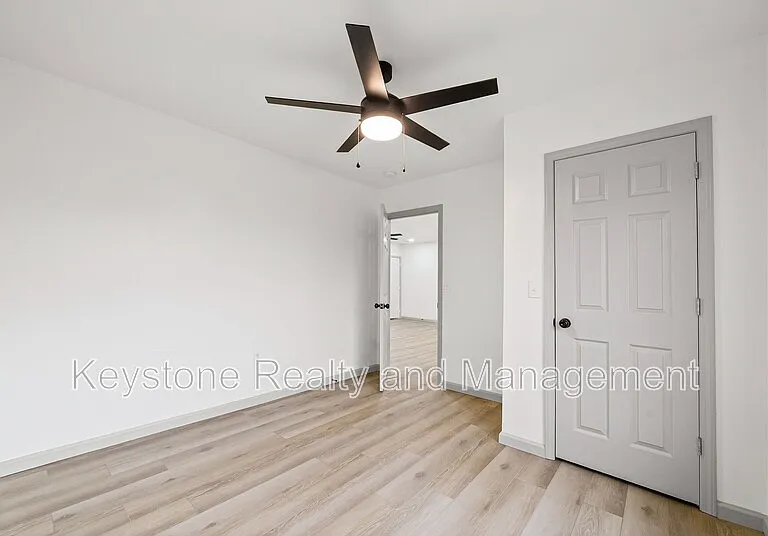 225 Military Rd — Photo 11