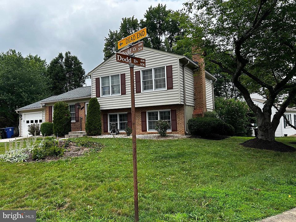 1st image of 402 Dodd Ct NW