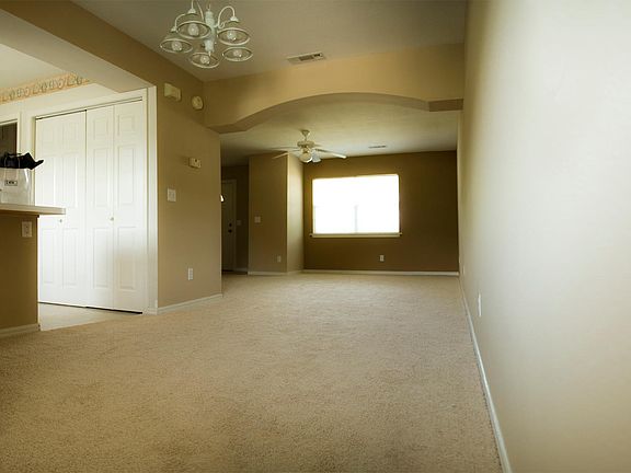 2nd image of 800 W Tahlequah St APT E