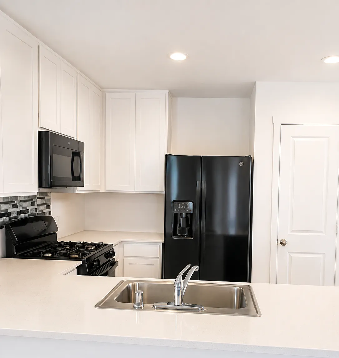 4 bed, 2400 sqft, $2,350 — Photo 2