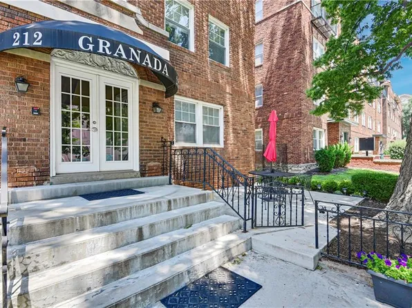 212 Emanuel Cleaver Ii Blvd #2, Kansas City, MO 64112