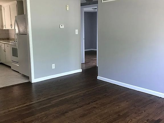 2nd image of 5132 N Oakley Ave #5132