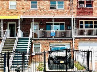 871 E 216th St, Bronx, NY 10467