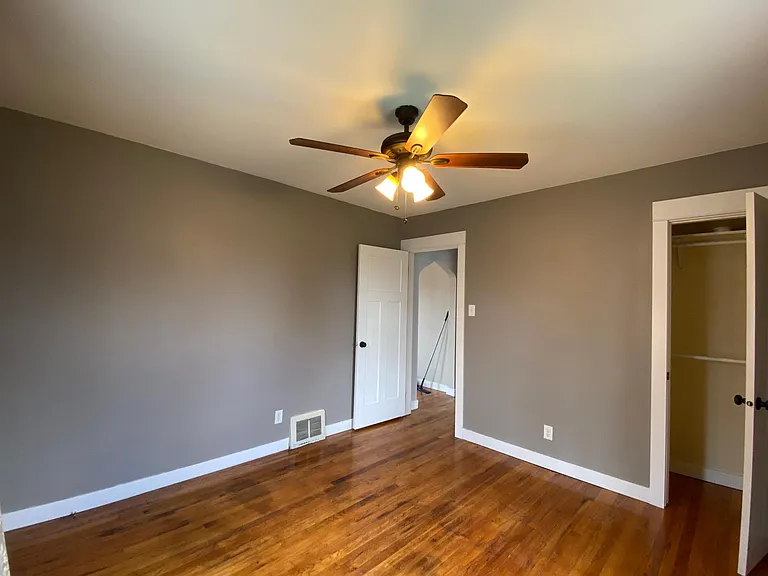 3817 B Ave NE — Photo 19