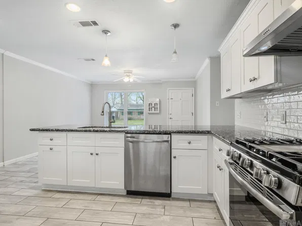 7356 Meadowview Ave, Baton Rouge, LA 70810