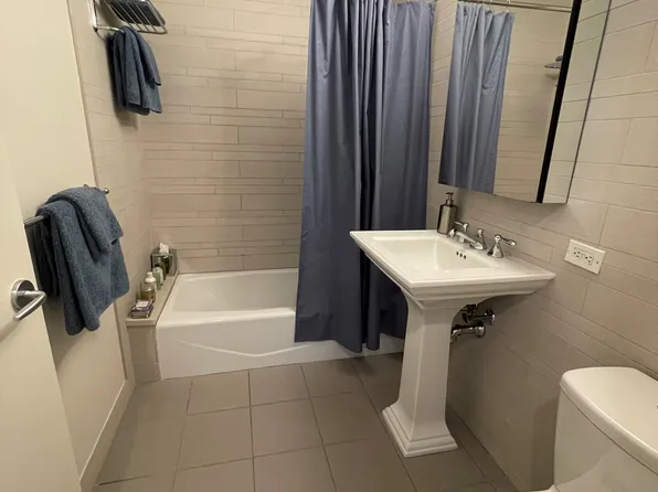 1510 Lexington Avenue image 13 of 18