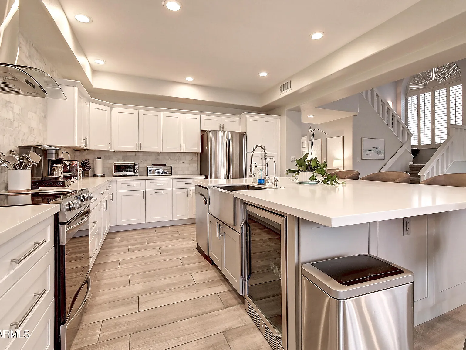 3 bed, 2.0 bath, 2063 sqft, $6,000 — Photo 3