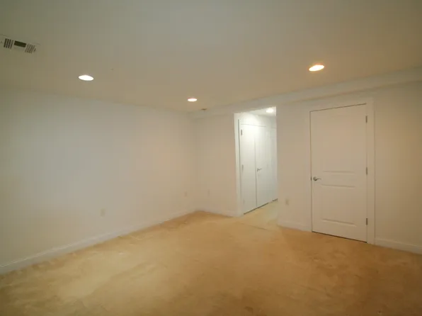 769 Montgomery Street image 20 of 26