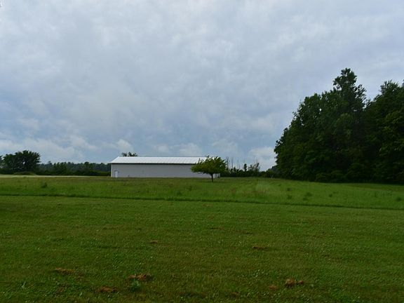 3rd image of 495 County Road 157