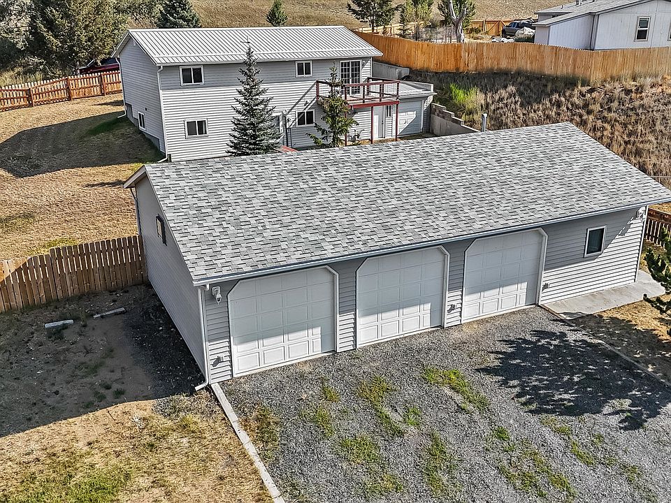 1st image of 5 Lenore Ln