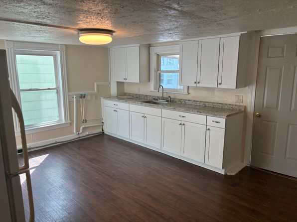 99 Ash St #3