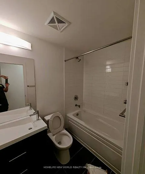 30 Nelson St #2304 — Photo 6