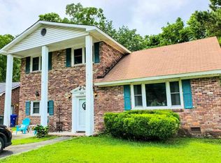 1378 Fairfield Ave, Charleston, SC 29407