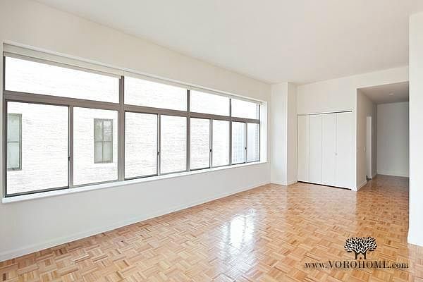 2nd image of 90 Rector St