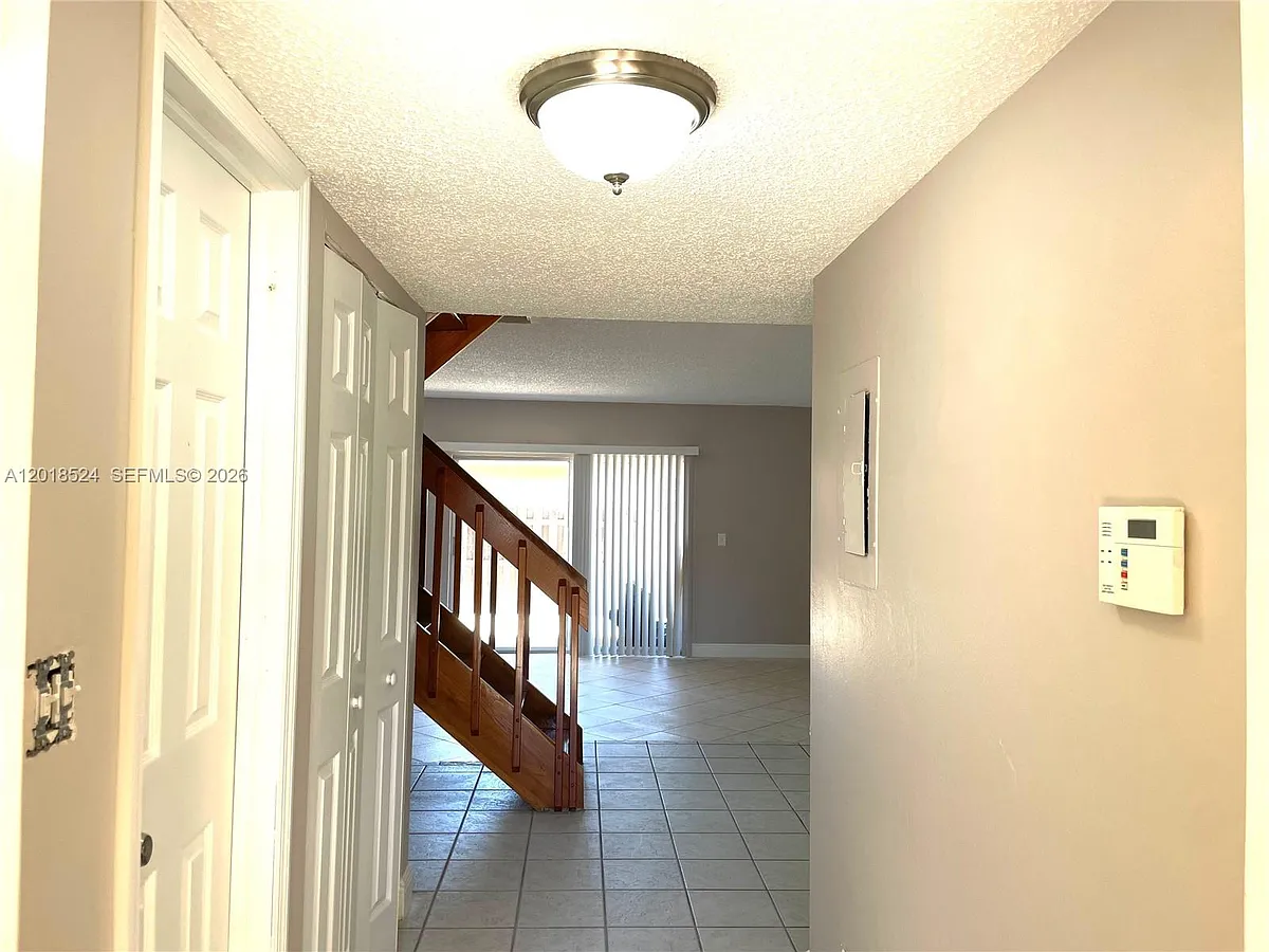 Building Photo - 7175 Nova Dr #107