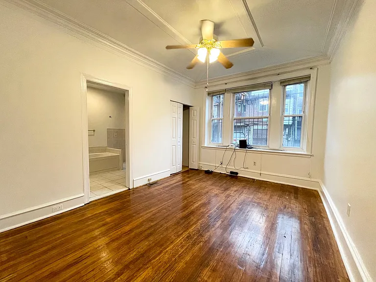 4640 Sansom St #1A — Photo 13