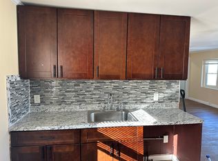100 S Highland St #2, Lowell, MA 01852