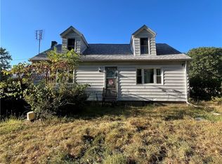 276 Teaberry Ln, Natrona Heights, PA 15065