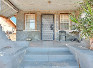 702 W 52nd St, Los Angeles, CA 90037