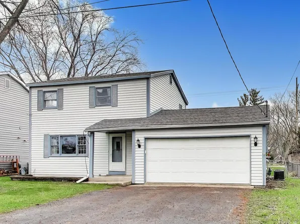 2904 Gregg Dr, McHenry, IL 60050