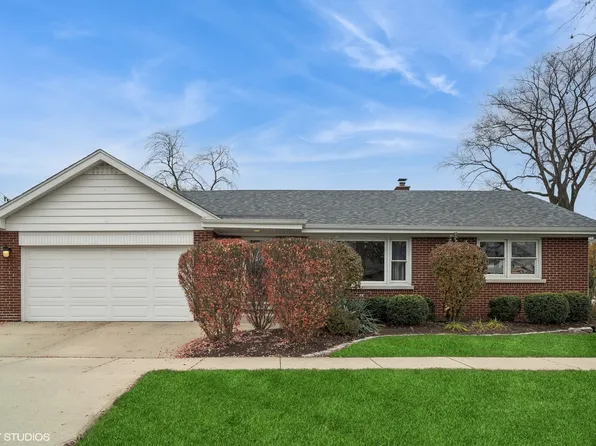 210 W Van Buren St, Elmhurst, IL 60126
