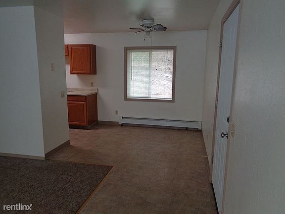 Nugget 2 BDR Dining Area