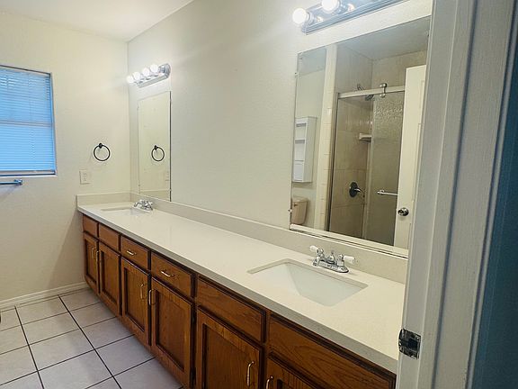 5th image of 1316 Whitewing Dr