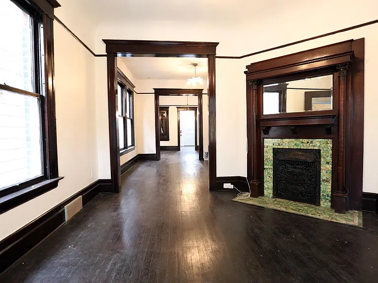 1176 Vinewood St — Photo 3