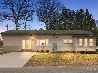 15190 Leonard Rd, Spring Lake, MI, 49456