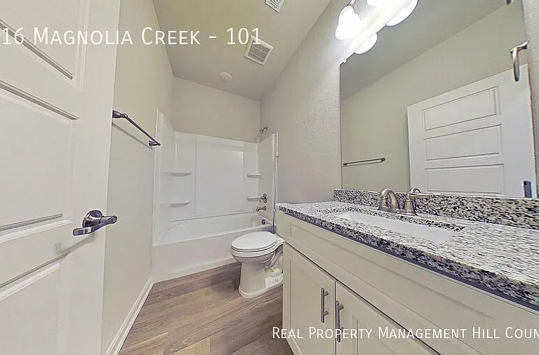 7216 Magnolia Vlg #101 — Photo 6