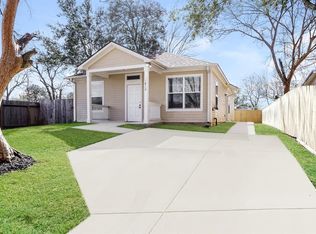 1819 Oriole Dr, League City, TX 77573