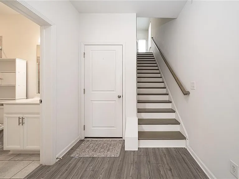 307 Danville Ave — Photo 3