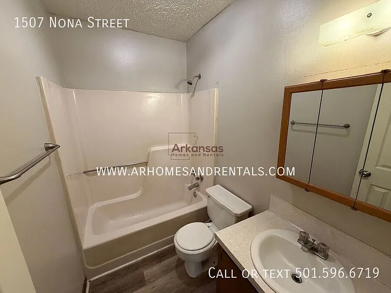 1507 Nona St — Photo 6