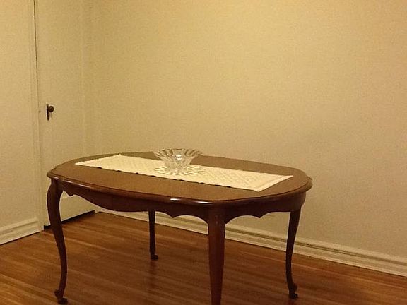 Dining area alt. view