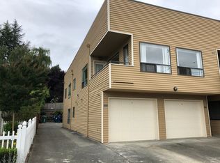 Ivanhoe, Seattle, WA 98105