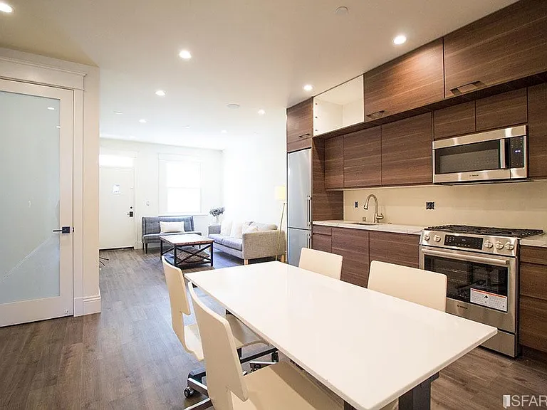 648 Lombard St #1/2 — Photo 1