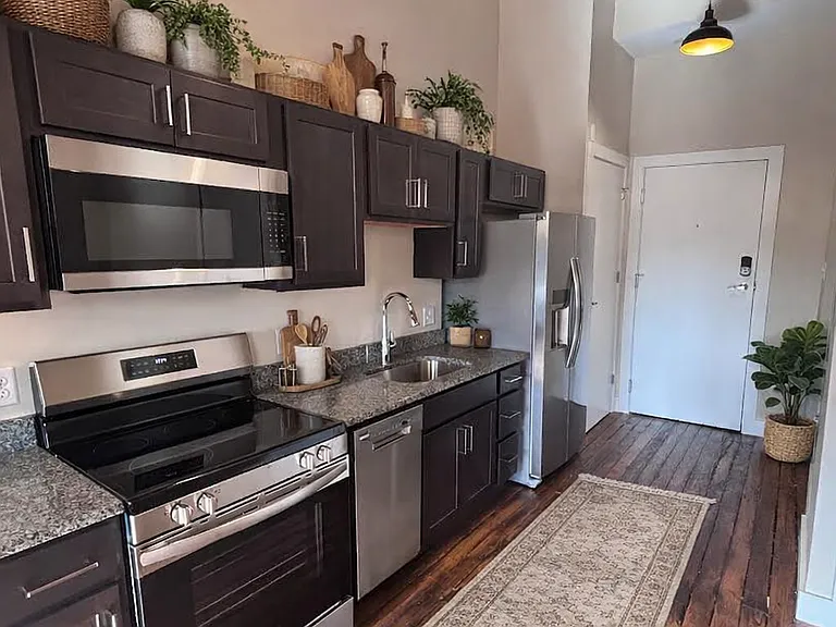 Downtown Lofts — Photo 10