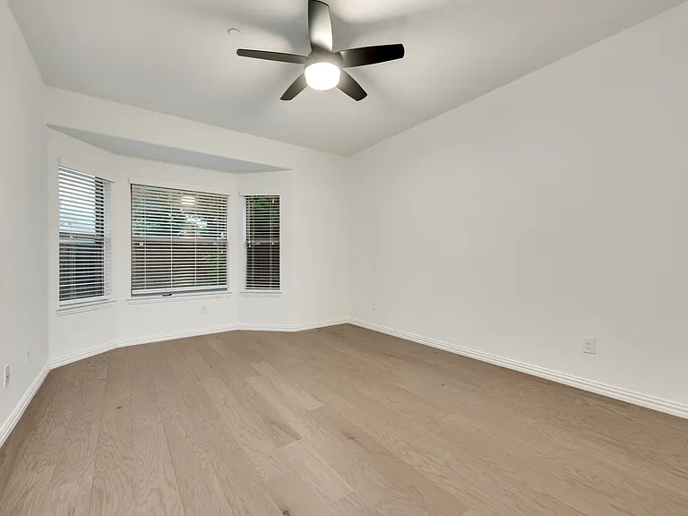 305 Blythe Bridge Dr — Photo 9