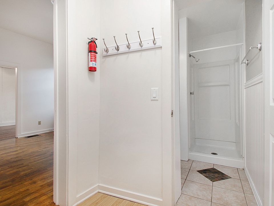 1st image of 820 W Main St #11231994