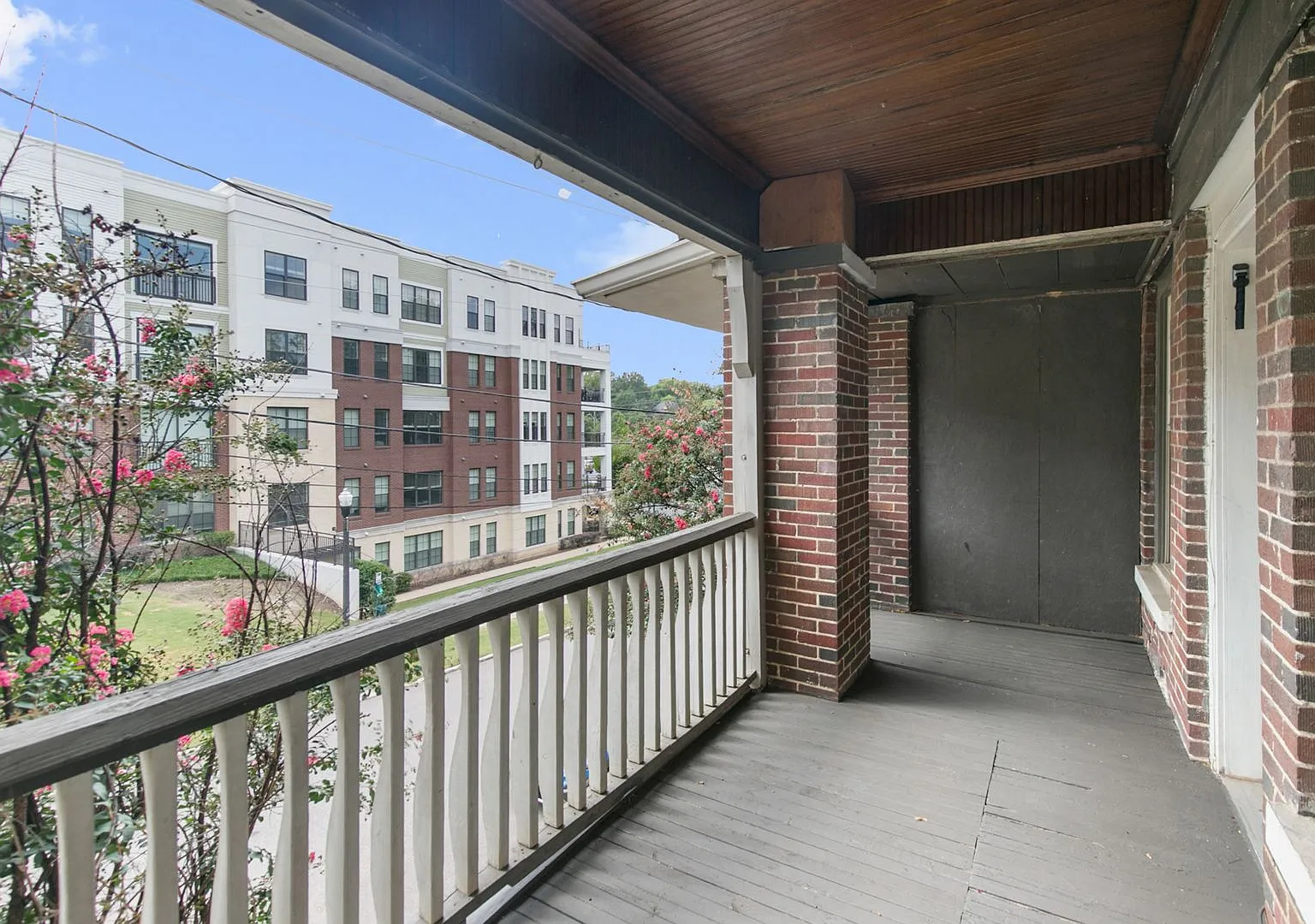 Highland Oaks Apartments — Photo 4