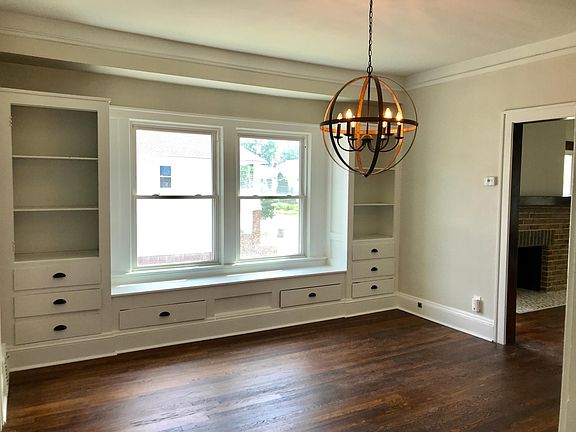 Dining Room with Built-ins