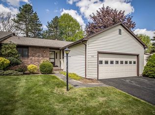 606 Kimry Moor, Fayetteville, NY 13066