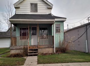 211 Branch St, Almont, MI 48003