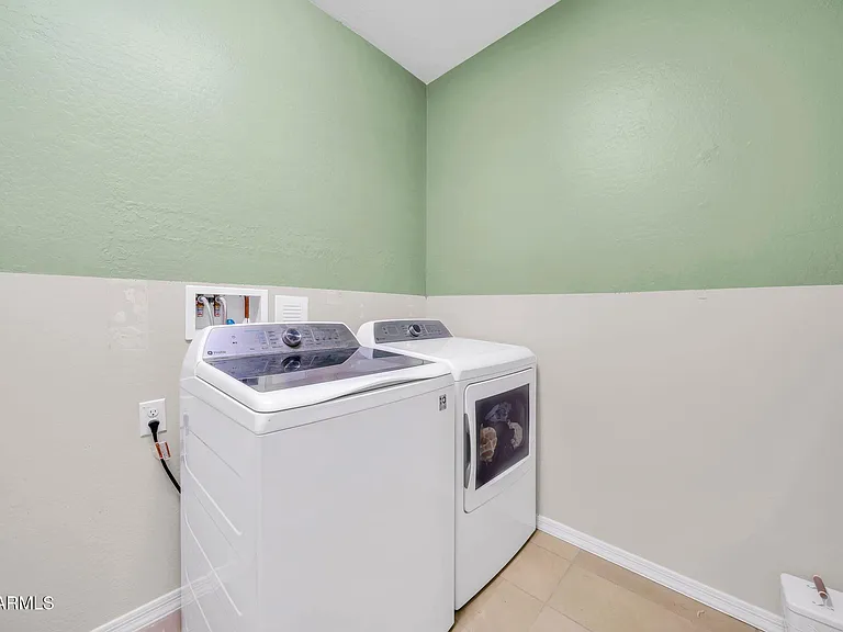 17605 W Medlock Dr — Photo 7