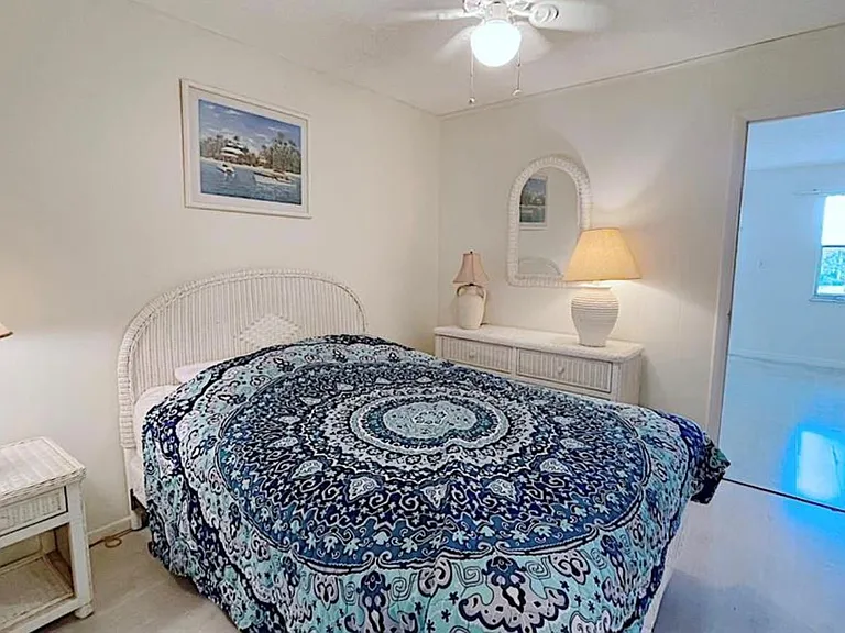 1200 Colonnades Dr #208 — Photo 16